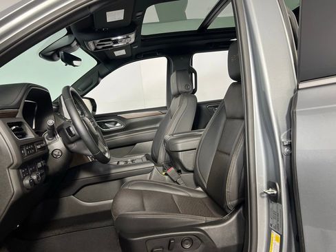 Used 2024 Chevrolet Tahoe High Country w/ Premium Package image 19