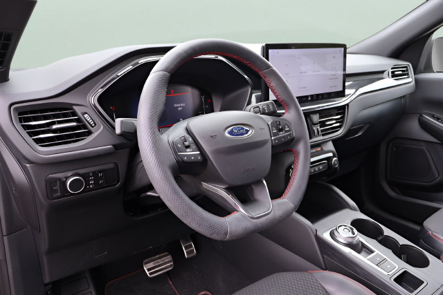 Used 2023 Ford Escape ST-Line w/ Tech Pack #1 AWD/4WD image 9