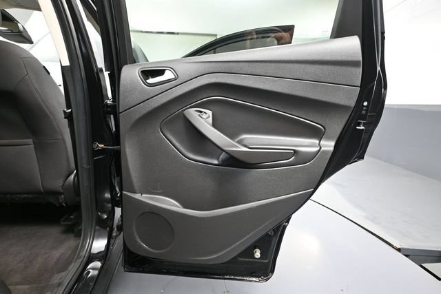 Used 2019 Ford Escape SE FWD image 31