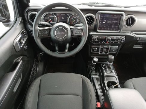 Used 2023 Jeep Gladiator Sport AWD/4WD image 12