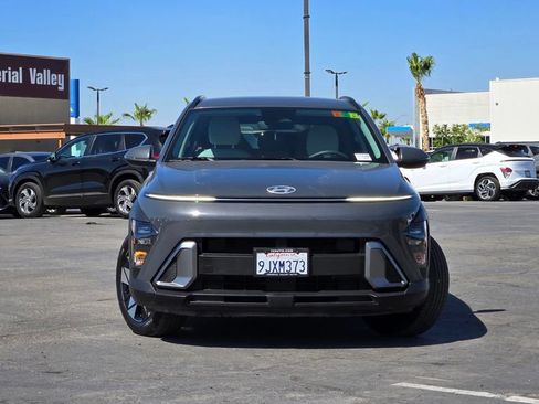 Used 2024 Hyundai Kona SEL FWD image 2