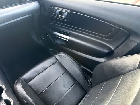 Used 2022 Ford Mustang Premium RWD image 15