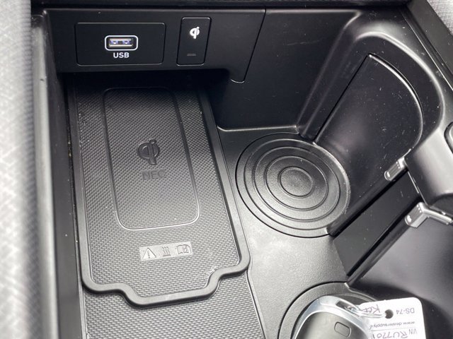 Used 2024 Hyundai Palisade Limited AWD/4WD image 27