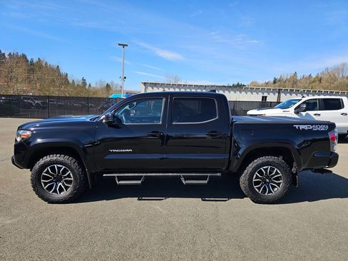 Used 2021 Toyota Tacoma TRD Sport AWD/4WD image 8