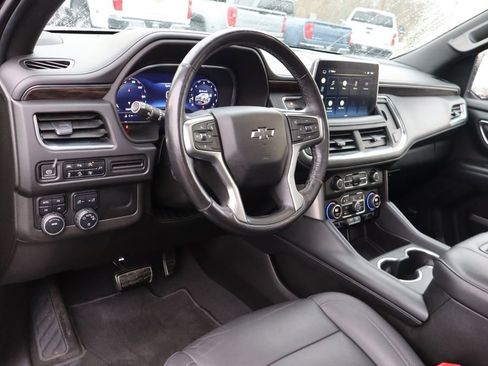 Used 2022 Chevrolet Tahoe Z71 w/ Luxury Package image 4