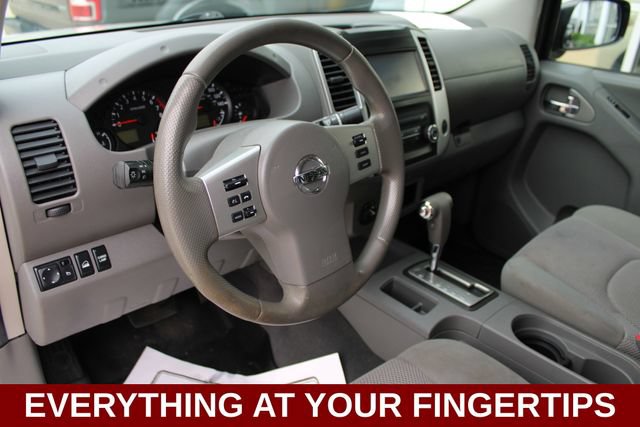 Used 2019 Nissan Frontier SV AWD/4WD image 3