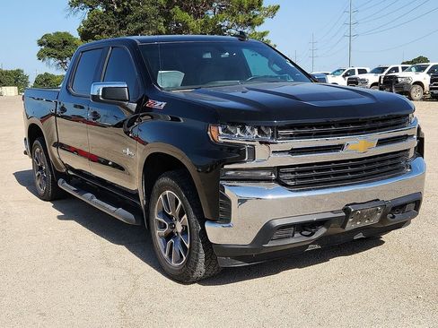 Used 2020 Chevrolet Silverado 1500 LT w/ Texas Edition AWD/4WD image 6