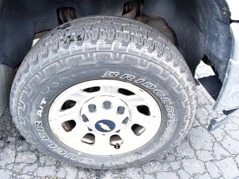 Used 2011 Chevrolet Silverado 3500 W/T image 17