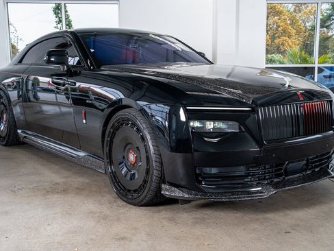 Used 2024 Rolls-Royce Spectre w/ Spectre Launch Package image 4