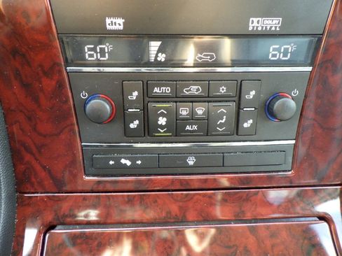 Used 2007 Cadillac Escalade AWD image 30