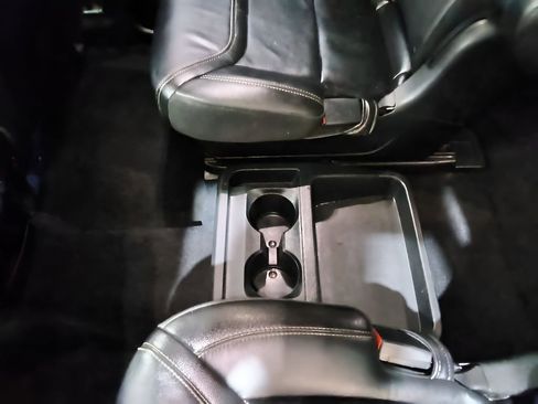 Used 2020 Ford Explorer ST image 23