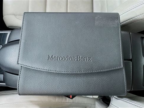 Used 2015 Mercedes-Benz E 400 4MATIC Coupe image 28