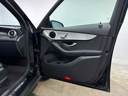 Used 2020 Mercedes-Benz GLC 300 image 12