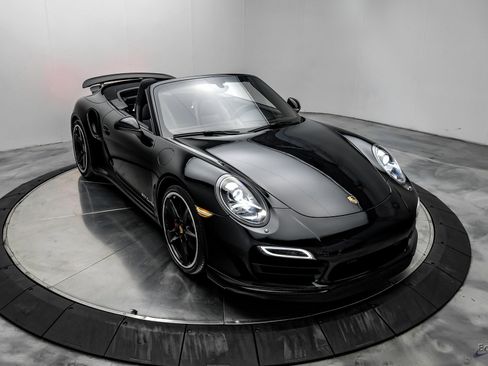 Used 2015 Porsche 911 Turbo image 29