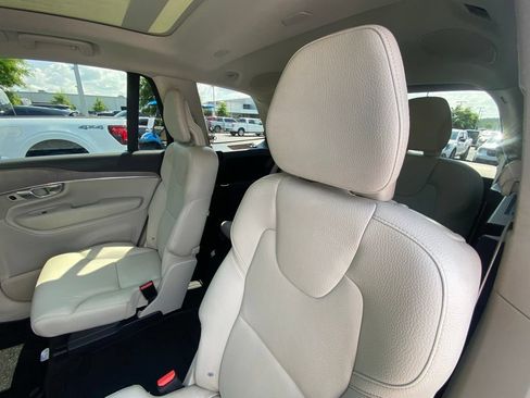 Used 2023 Volvo XC90 B6 Plus w/ Protection Package Premier AWD/4WD image 22