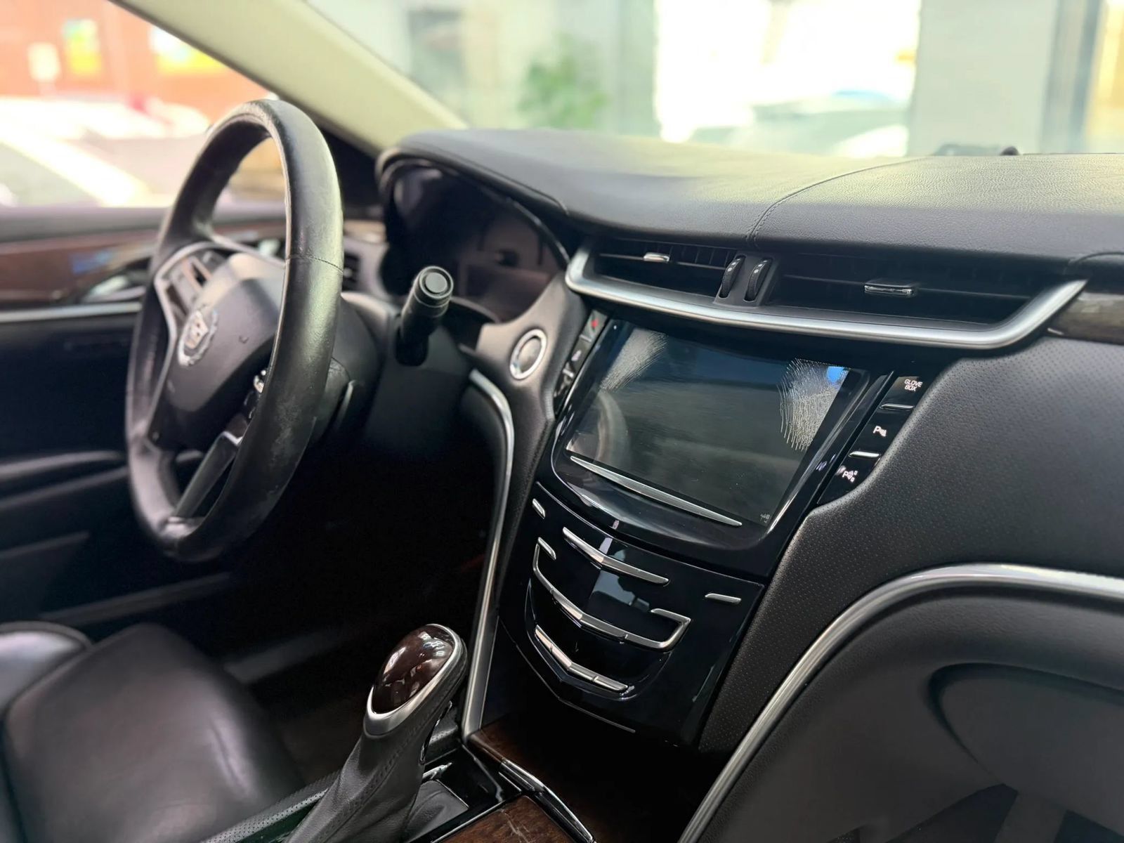 Used 2014 Cadillac XTS Luxury FWD image 14