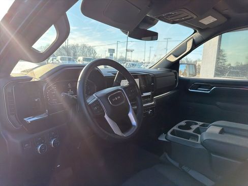 Used 2024 GMC Sierra 1500 Elevation image 4