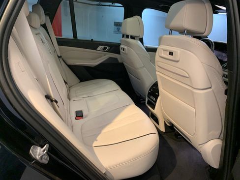 Used 2020 BMW X5 xDrive40i w/ M Sport Package AWD/4WD image 60