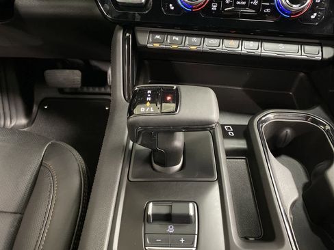 Used 2025 GMC Sierra 1500 AT4 w/ AT4 Premium Package image 25