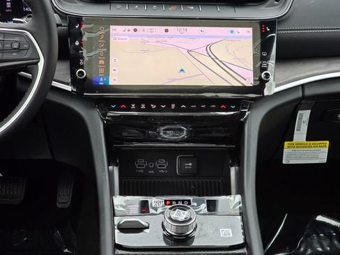 New 2026 Jeep Grand Cherokee Altitude AWD/4WD image 31