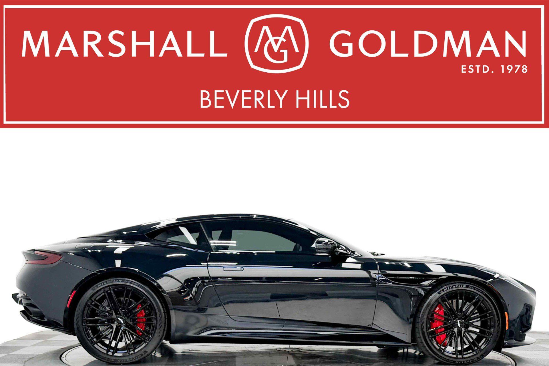 Used 2024 Aston Martin DB12 Coupe RWD image 1