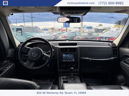 Used 2012 Jeep Liberty Sport AWD/4WD image 21