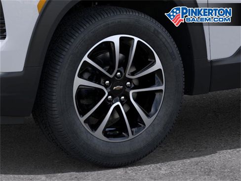 New 2026 Chevrolet TrailBlazer LT w/ Convenience Package image 9