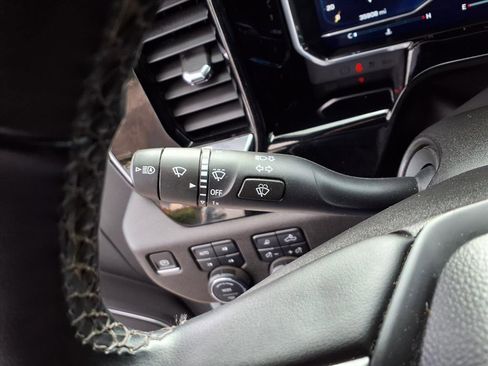 Used 2024 Chevrolet Silverado 2500 LTZ image 9