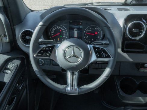 Used 2026 Mercedes-Benz Sprinter 2500 image 17