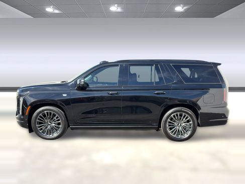 Certified 2025 Cadillac Escalade Sport Platinum image 2