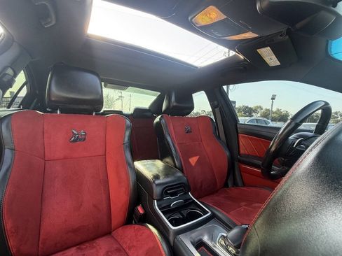 Used 2019 Dodge Charger Scat Pack w/ Plus Group RWD image 29