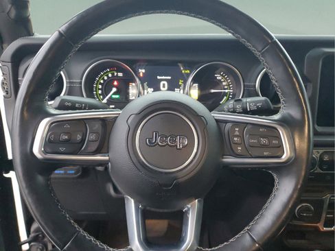 Used 2021 Jeep Wrangler Unlimited Sahara w/ Cold Weather Group image 16