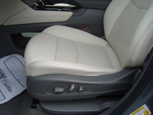 Certified 2021 Cadillac XT5 Premium Luxury AWD/4WD image 10