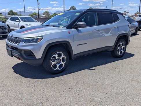 Used 2022 Jeep Compass Trailhawk w/ Trailhawk Elite Group AWD/4WD image 5