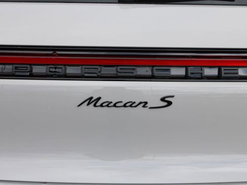 New 2026 Porsche Macan S image 28