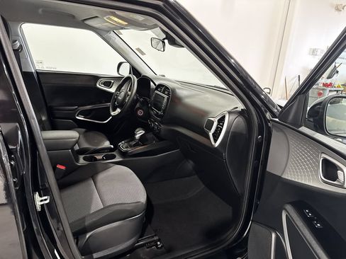 Used 2022 Kia Soul LX w/ Technology Package FWD image 23