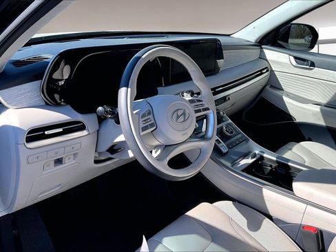 Used 2023 Hyundai Palisade Calligraphy w/ Cargo Package image 17