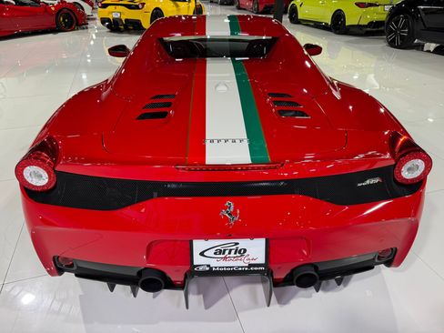 Used 2015 Ferrari 458 Speciale A image 14