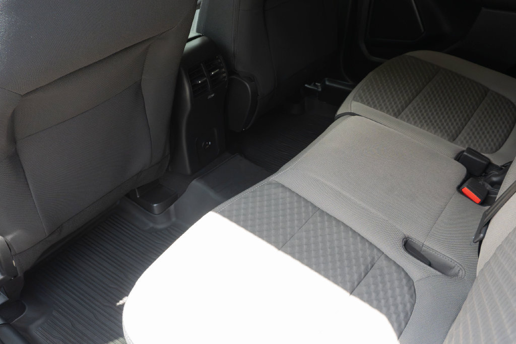 Used 2022 Ford Escape SE w/ SE Sport Appearance Package FWD image 17