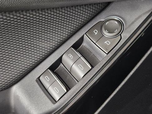 New 2026 Chevrolet Equinox RS w/ Convenience Package III FWD image 24