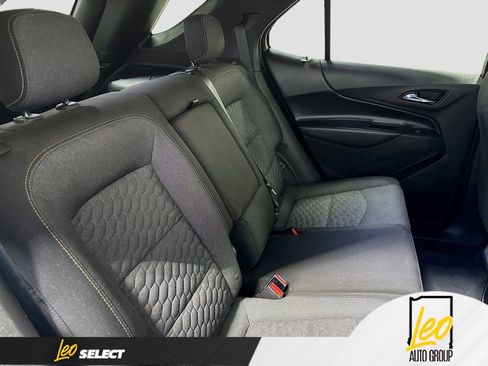 Used 2018 Chevrolet Equinox LT AWD/4WD image 29