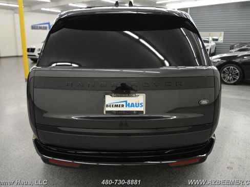 Used 2023 Land Rover Range Rover SE image 11