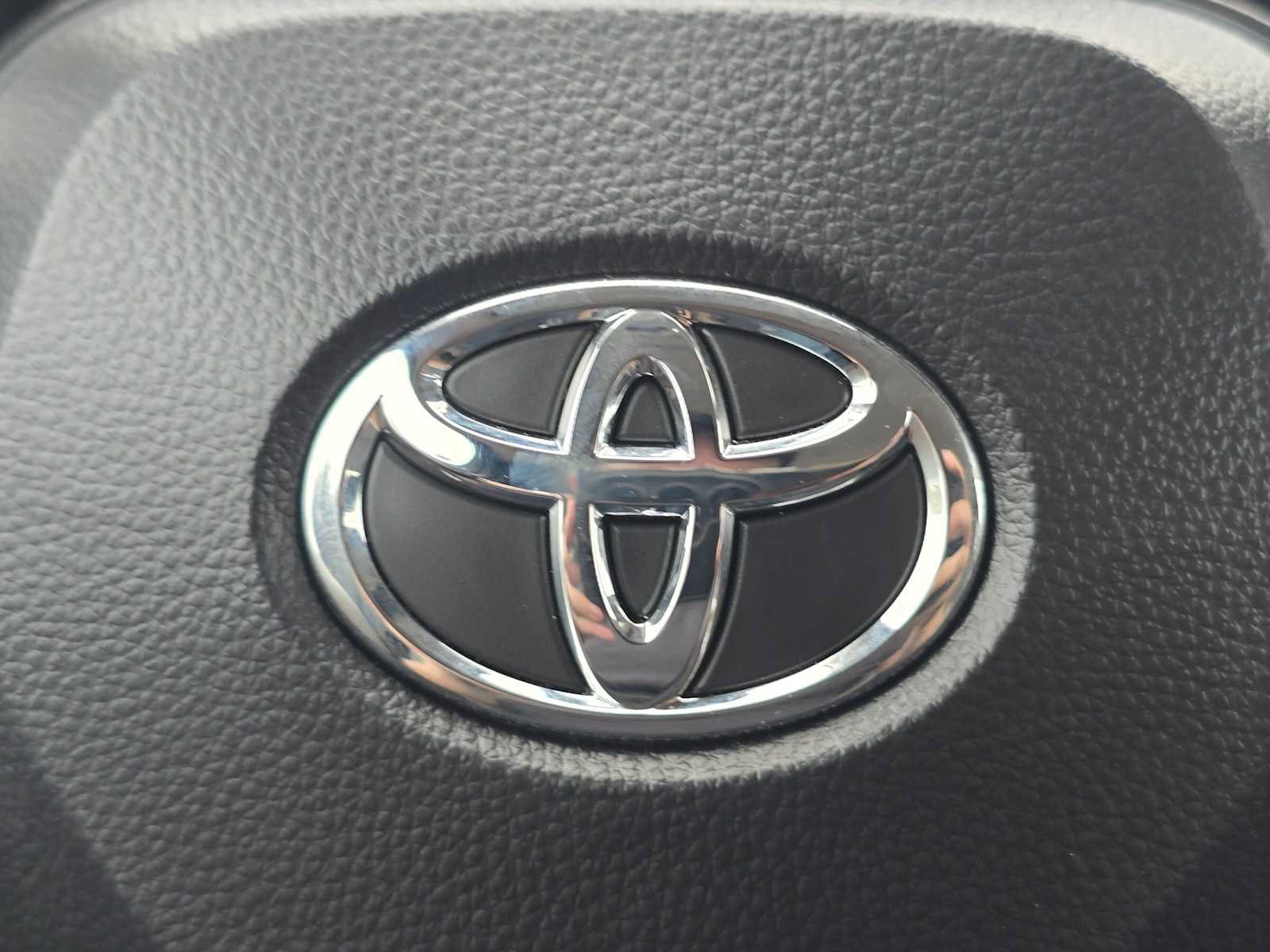 Certified 2026 Toyota Corolla LE FWD image 30