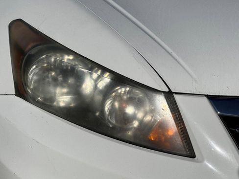 Used 2011 Honda Accord EX-L image 10