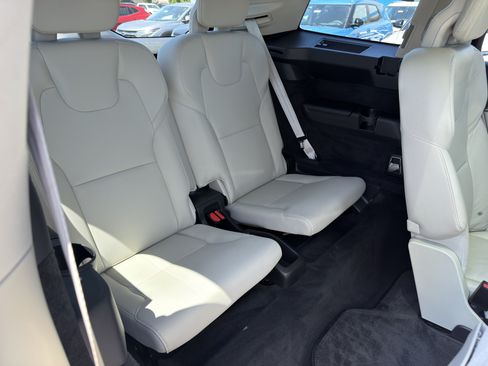 Used 2021 Volvo XC90 T8 Inscription Expression w/ Advanced Package AWD/4WD image 14
