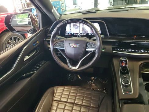 Used 2023 Cadillac Escalade Sport Platinum w/ LPO, ONYX Package AWD/4WD image 12