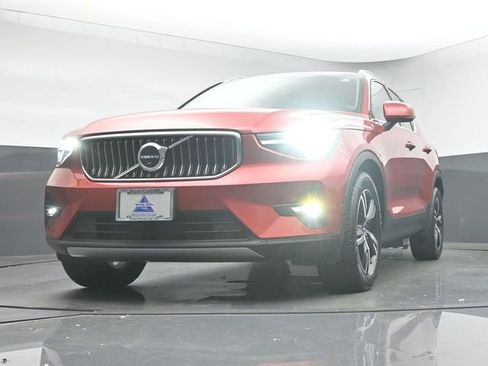 Used 2023 Volvo XC40 B5 Plus w/ Driver Assist Package image 37