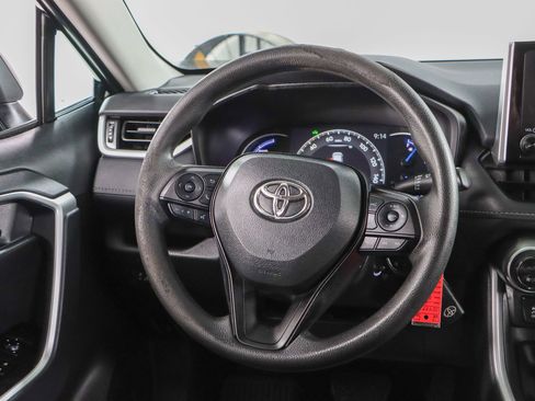 Used 2023 Toyota RAV4 LE image 12