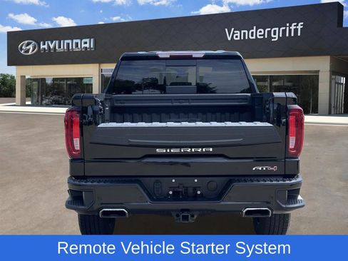 Used 2022 GMC Sierra 1500 AT4 w/ AT4 Premium Package AWD/4WD image 14