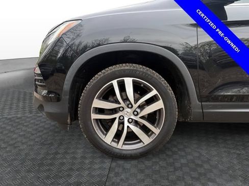Used 2017 Honda Pilot Touring image 14